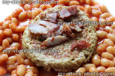Stock image of French toast / eggy bread with baked beans / bacon