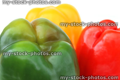 Stock image red, yellow and green traffic light bell peppers / capsicums, vitamins