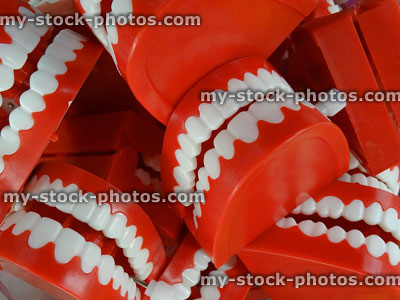 Stock image of clockwork teeth in joke shop, fake funny teeth